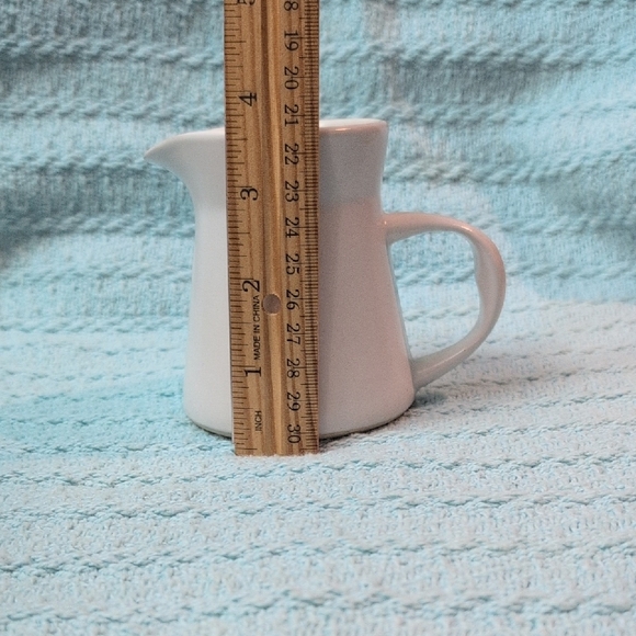 Elegant White Matte Ceramic Pitcher Bennington Potters Vermont - Picture 2 of 5